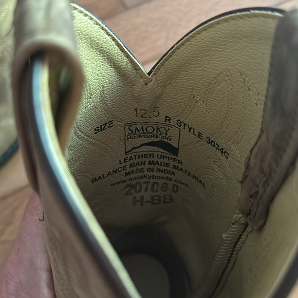 Smoky Mountain Boots! Worn 1 time! Children size 12.5. - Picture 5 of 5